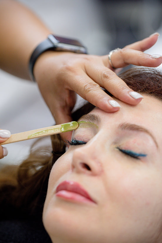 Épilation sourcils
